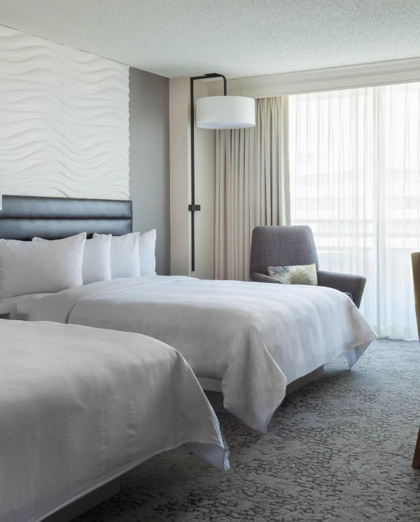 Fort Lauderdale Marriott North image 2